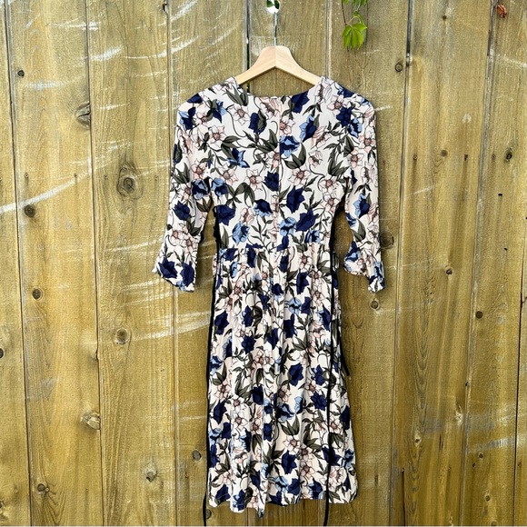 Pink Floral Lace-Up Side Bellsleeve Midi Dress 🌿 - Picture 6 of 12